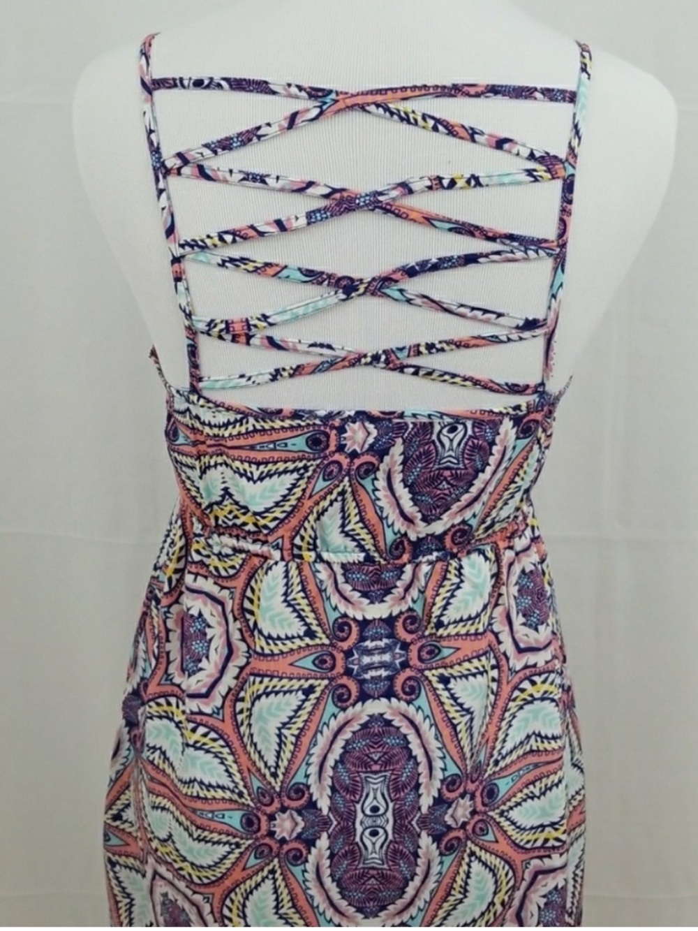 Charlotte Russe Maxi Summer Dress - Picture 3 of 8